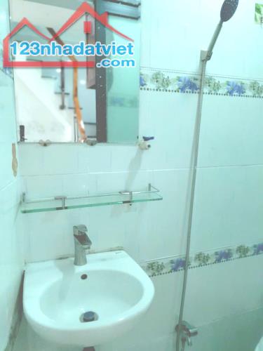 Nhà hẻm thẳng Hưng Phú P9Q8 full nội thất, Giá 3.25 Tỷ (T/L) - 2