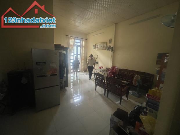 Bán nhà C4 ngộp bank Nguyễn Bình Nhà Bè 200m2 chỉ 5.999 tỷ - 3