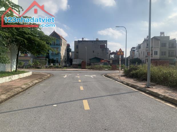Cần bán gấp 97,4m đất dãy TT4 khu đấu giá Cự Khối mới, gần hồ Bộ Đội sắp triển khai - 5