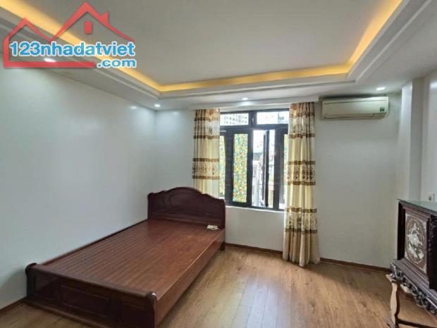 Bán nhà Trương Định, 5.x tỷ, 6T x MT 4.2m, chưa đên 50m ra ô tô, 4 ngủ, full nội thất - 2