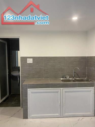 Bán dãy trọ đường Nguyễn Đức An. Dòng tiền 9tr/tháng . Giá : 2tỷ8 thương lượng - 1