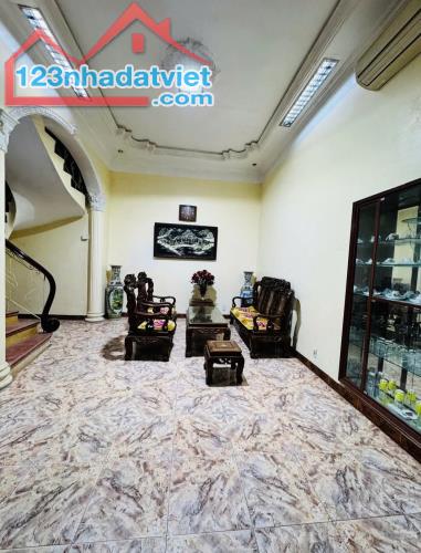Bán nhà Đình Đông, Hàng Kênh, Lê Chân, Hải Phòng. 3,5 tầng, 58m2, 3,95 tỷ. Ngang 8,15m, d2