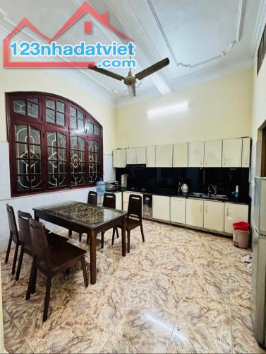 Bán nhà Đình Đông, Hàng Kênh, Lê Chân, Hải Phòng. 3,5 tầng, 58m2, 3,95 tỷ. Ngang 8,15m, d2 - 4