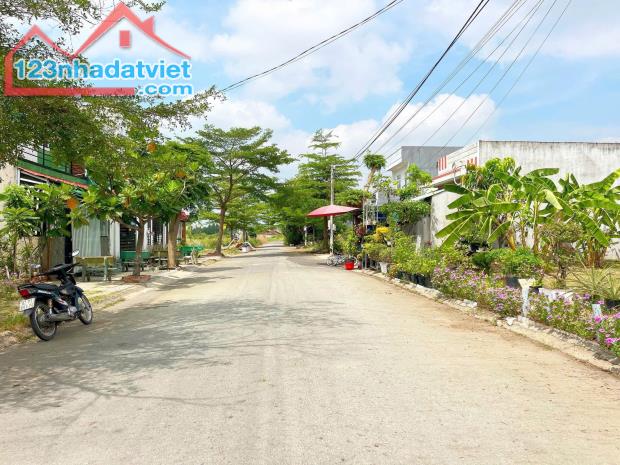 Bán Đất Mặt Tiền Xã Tân Phú Trung Gần Bệnh Viện Xuyên Á, DT 100m2, Sổ Hồng Riêng - 1
