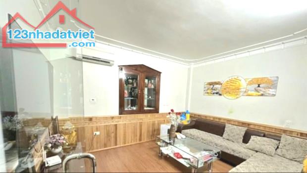 Bán nhà Văn Cao, Đằng Lâm, Hải An, Hải Phòng. 3,5 tầng, 50m2, 3,4 tỷ. Ngang 4m, d2 - 1