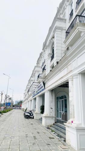 Chính chủ bán gấp Louis City III Đại Mỗ, 5 tầng xây thô, 120m, 2 thoáng trước sau, vỉa hè - 1