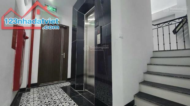 BÁN NHÀ ĐƯỜNG CẦU GIẤY 78M2 7 TẦNG KINH DOANH DÒNG TIỀN 900Triệu/Năm, LÔ GÓC, Ô TÔ GẦN, GI - 1