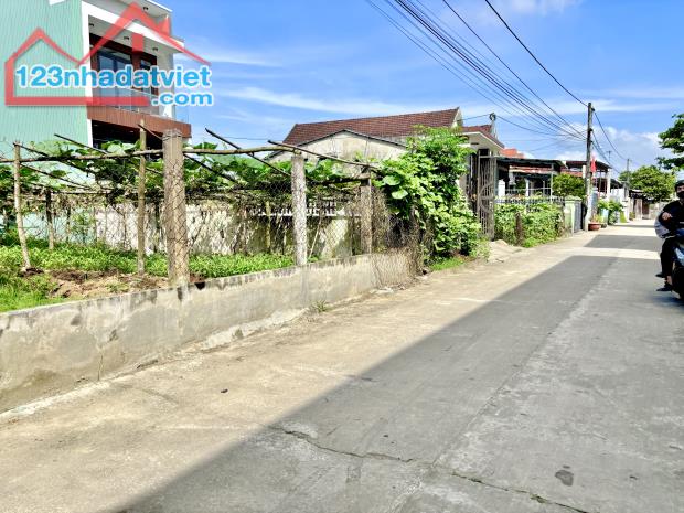 💫Cô Sáu bán 2 lô liền kề 280m2 đất ở đô thị hoàn toàn tại TT. Nam Phước giá 720tr