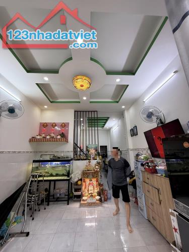 Chỉ 9 tỷ Nhà 2 Tầng 129m2 5PN Hẻm Xe Tải Khu VIP Bàu Cát Ngay 7 Hiền P.12 Tân Bình - 1