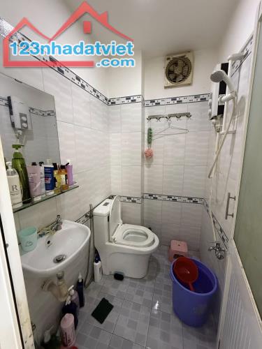 Chỉ 9 tỷ Nhà 2 Tầng 129m2 5PN Hẻm Xe Tải Khu VIP Bàu Cát Ngay 7 Hiền P.12 Tân Bình - 3