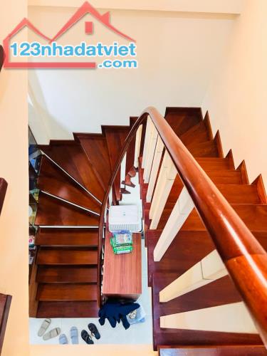 Nhà đẹp Cầu Giấy 42m2, mt 4m kd, ô tô gần, 2 thoáng, full nt ở ngay, sổ đẹp 10.1tỷ - 2