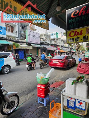 Mặt tiền Bùi Văn Ba ngay chợ kinh doanh sầm uất 8 phòng cho thuê, 161m2 6x25m chỉ 18.5 tỷ - 1