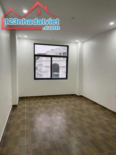Cho thuê nguyên căn 5 tầng làm văn phòng tại Vinhomes Marina - 3