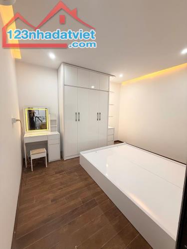 Chỉ 1.98 tỷ, 80m2, Bán nhà Tập thể bê tông Chèm, Bắc Từ Liêm