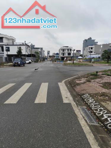 Bán đất đấu giá Kha Lâm 3, mặt trục đầu gần công viên - 1