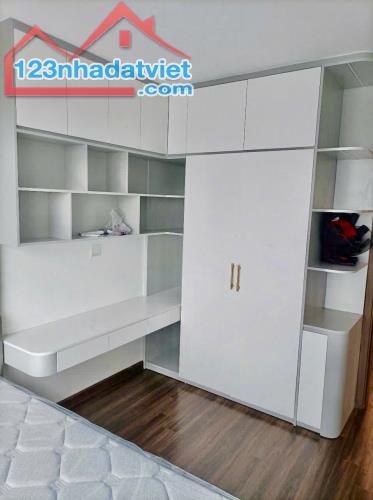 Cho thuê căn hộ 1.5 ngủ tại chung cư Hoàng Huy Commerce,, giá 9tr - 1
