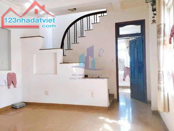 Bán nhà Hải Thượng - phường 5 - Tp Đà Lạt - 3
