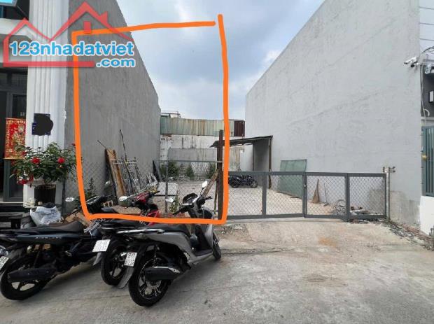 ĐẤT PHÂN LÔ - 4MX17M - NHỈNH 4 TỶ - HXH VÀI MÉT RA MT - AN DƯƠNG VƯƠNG - P.16, Q.8 - 2