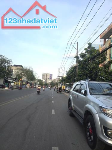 Giá Hời, MẶT TIỀN KHU ẨM THỰC, Man Thiện, Dt 105m2, HDT 20tr/tháng, Giá chỉ 12.xx - 4