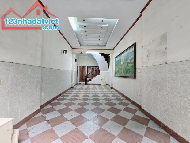 BÁN GẤP PHÂN LÔ LÊ TRỌNG TẤN - Ô TÔ TRÁNH NHAU– 63M2 x 5 TẦNG NHÀ MỚI - NGÕ THÔNG KINH - 1