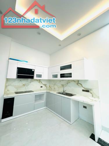 Nhà phố Nguyễn Sơn, Long Biên – Dòng tiền ổn định, vị trí đắc địa. - 1