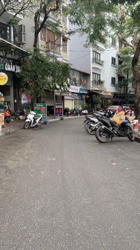 TÔN ĐỨC THẮNG-CỰC HIẾM- 5M RA HỒ - O TO TRÁNH - NHÀ  ĐẸP Ở NGAY - 1