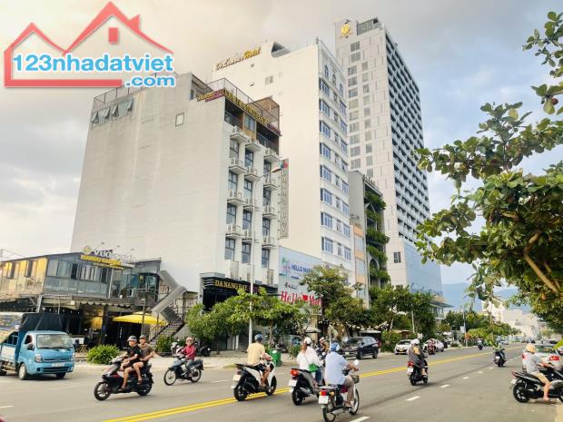 300 m2 đất mặt tiền gần đường Phạm Văn Đồng, Sơn Trà