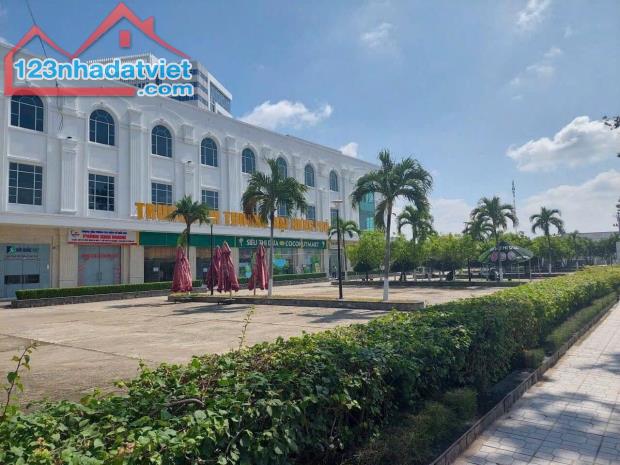 Nhà 1 trệt 2 lầu khu đô thị Hưng Phú