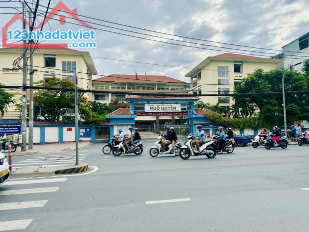 11,5x49m mặt tiền Huỳnh Tấn Phát Q7 - 2 tầng - giá 69,9 tỷ - 4
