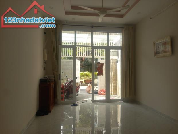 Cần bán nhanh nhà mặt tiền đường số An Phú Hưng Tân Phong Quận 7 - 1