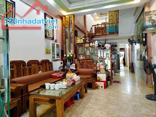 BÁN NHÀ 3 TẦNG PHƯỜNG LAM SƠN - 1