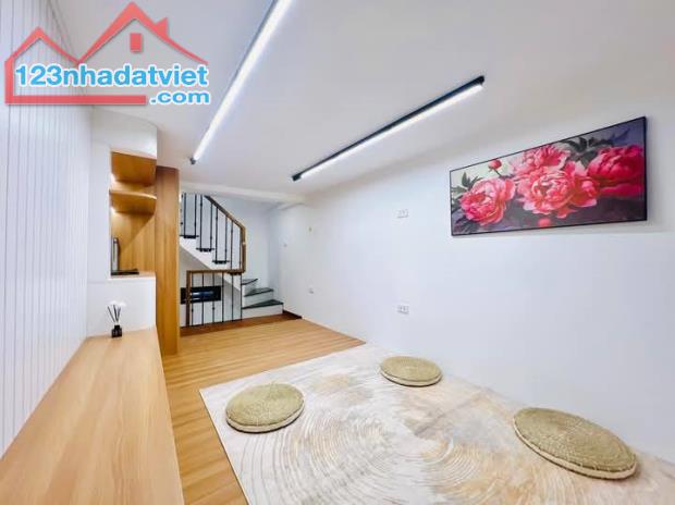 Nhà Đẹp Ở Luôn, Phố Hồng Mai, Hai Bà Trưng 14m, 4 tầng, giá 3.38 tỷ. - 2