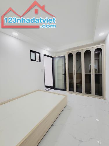 Nhà Nguyễn Văn Lượng 40m2 4PN - Ngay Lottemart - Hẻm Xe Hơi Ngủ Trong Nhà - 3