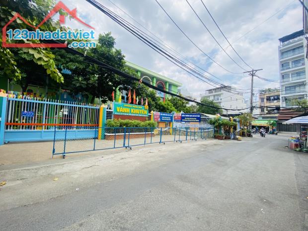 MẶT TIỀN HẺM HƯNG PHÚ 8M, F8 - Q8,  NGANG KHỦNG GẦN 8M DÀI 17M. GIÁ 17 TỈ. TL