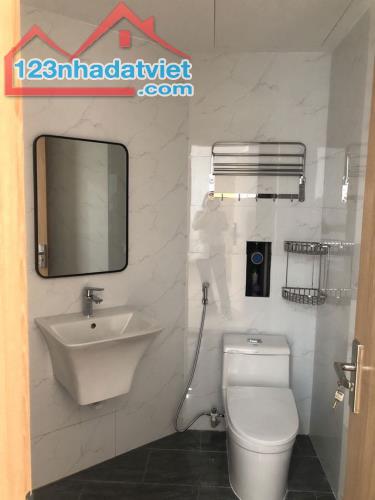 Bán nhà phố Tôn Đức Thắng, Đống Đa, 8 tầng, thang máy, gara  kd,  78m2, mt 6m, giá 32 tỷ - 5