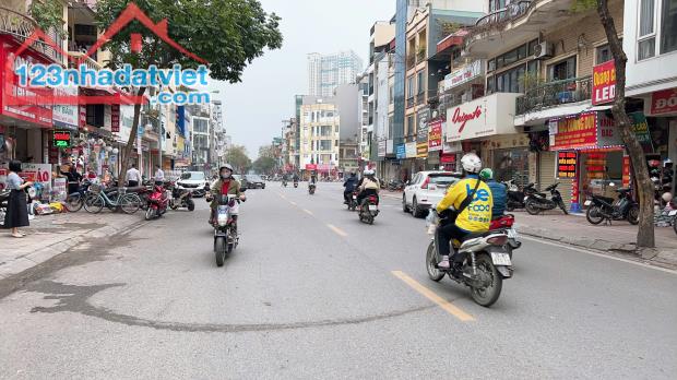SIÊU HIẾM, MẶT PHỐ NGUYỄN VĂN CỪ 60M, 4T, MT4M, DÒNG TIỀN TỐT, GIÁ RẺ NHẤT KHU VỰC. - 1