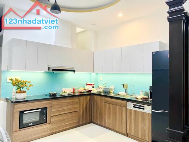 Bán nhà 3 tầng Kiệt 408 Hoàng Diệu, Hải Châu, TP Đà Nẵng - Kiêng cố đẹp - Giá 4.25 tỷ TL - 4