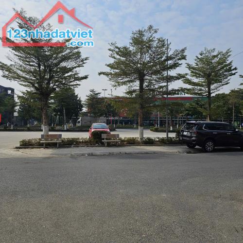 BÁN ĐẤT 40M² GẦN TRƯỜNG ĐẠI HỌC TÀI NGUYÊN & MÔI TRƯỜNG – PHÚ DIỄN – GIÁ CHỈ 100 TRIỆU/M²