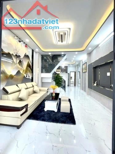 NHÀ PHỐ ĐẸP- HUỲNH TẤN PHÁT Nhà Bè, Đô Thị Nam SG  64m2  Nhỉnh hơn 4Tỷ