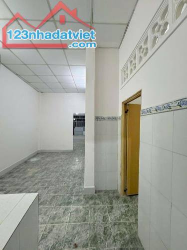 BÁN NHÀ CŨ LÂU NĂM HXH TRÁNH 4 X16M, QUANG TRUNG - P.14 GÒ VẤP, NHỈNH 3.x TỶ - 3