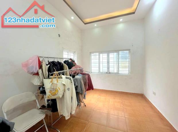 Bán nhà Vạn Kiếp, Thượng Lý, Hồng Bàng, Hải Phòng. 1 tầng, 40m2, 4,2 tỷ. Ngang 3,5m, t1 - 9