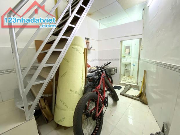 NHÀ NHỎ 4 TẦNG 22M2 3PN 4WC HẺM THÔNG ĐƯỜNG TRẦN HƯNG ĐẠO GIÁ 3 TỶ NHỈNH - 3