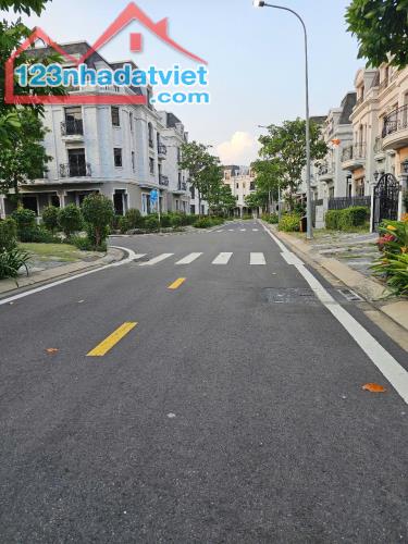 Bán  Villa Phú Mỹ Hưng  kdc Amelie ,111m2 4 tầng ngay 6m dài 18,5m2 giá 11.6tỷ Phú Xuân - 1