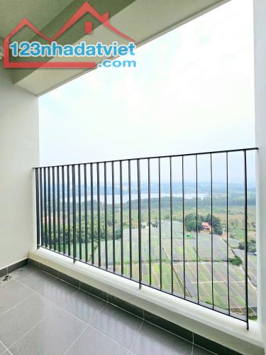 Cho thuê Bcons Green Topaz- view hồ đá- 2PN2WC- gần Bcons Plaza- đường Thống Nhất- làng Đạ