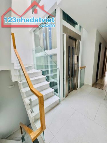 Bán nhà Hẻm đường Cao Thắng - Nguyễn Thị Minh Khai, 3.6x16m, 5 T - thang máy, 12.2 tỷ. - 1