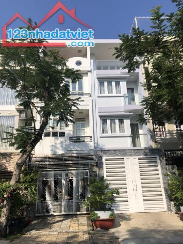 Bán nhà 3 lầu đường 30 hướng Bắc trong KDC An Phú Hưng giá rẻ 12,9 tỷ
