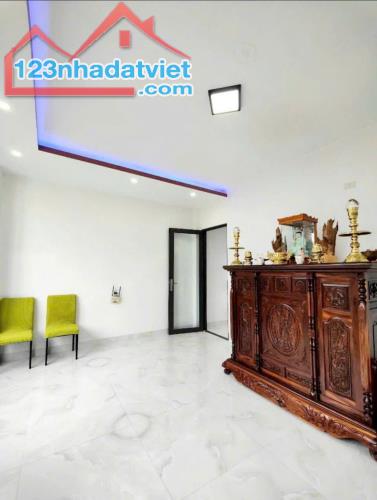 CẦN BÁN CĂN NHÀ 3 TẦNG SIÊU ĐẸP - FULL NỘI THẤT XỊN SÒ