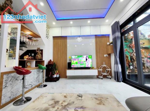 CẦN BÁN CĂN NHÀ 3 TẦNG SIÊU ĐẸP - FULL NỘI THẤT XỊN SÒ - 5