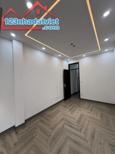 Nhà trung tâm Đống Đa 40m2 x 4 tầng - Ngõ thông, thoáng. - 2