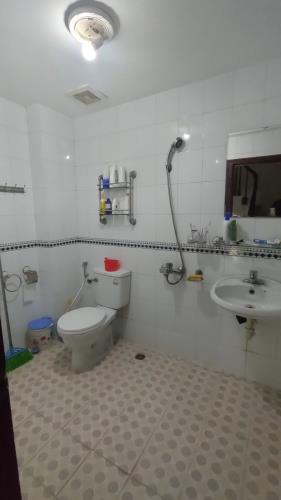 Bán nhà ngõ Kiến Thiết Khâm Thiên, DT 39/42m, 4 tầng, MT 4.8m, giá 9.6 tỷ. - 4